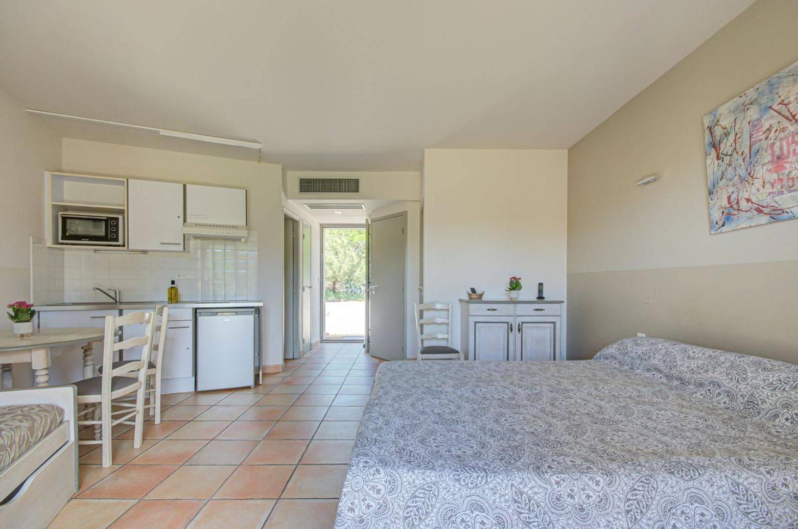 Les Residences De Metifiot Saint-Remy-de-Provence Exterior photo